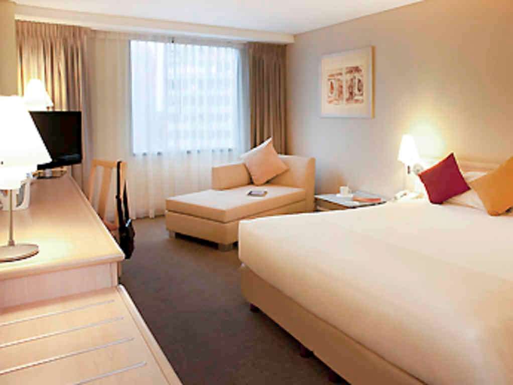 Novotel Mexico City Santa Fe Room photo